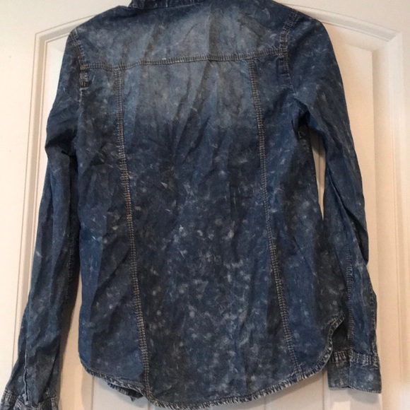 Buttoned down shirt - Picture 2 of 2